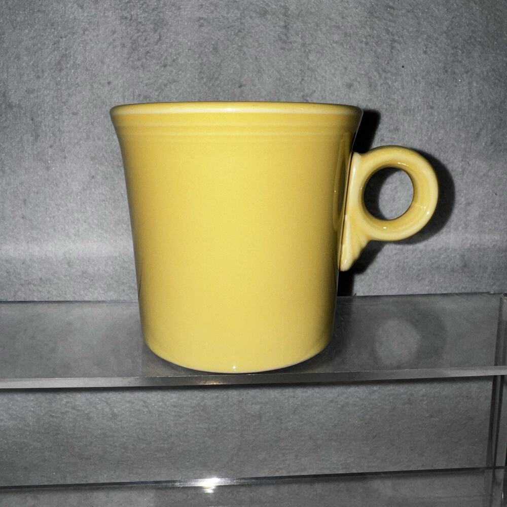 EUC 1998 Fiesta Ware 10 oz Ring Mug Yellow Homer Laughlin China